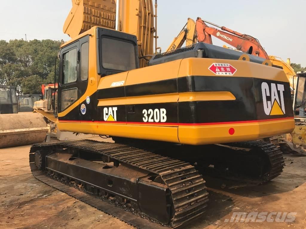 CAT 320B حفارات زحافة