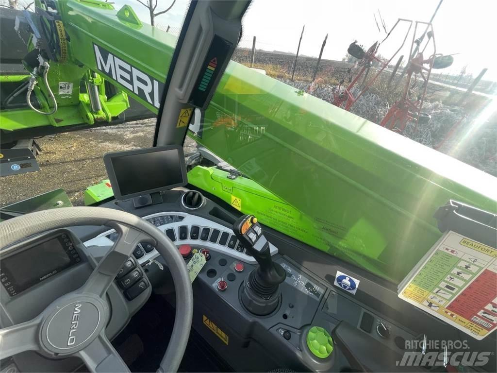 Merlo TF 42.7 CS معدات مناولة لأغراض الزراعة