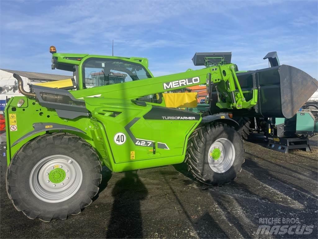 Merlo TF 42.7 CS معدات مناولة لأغراض الزراعة