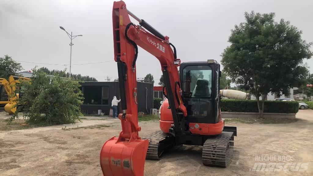 Kubota U 55-4 حفارات صغيرة أقل من 7 طن (حفارات صغيرة)