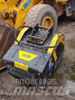 MB Crusher BF70.2 S4 لوادر ذات جرافات عكسية
