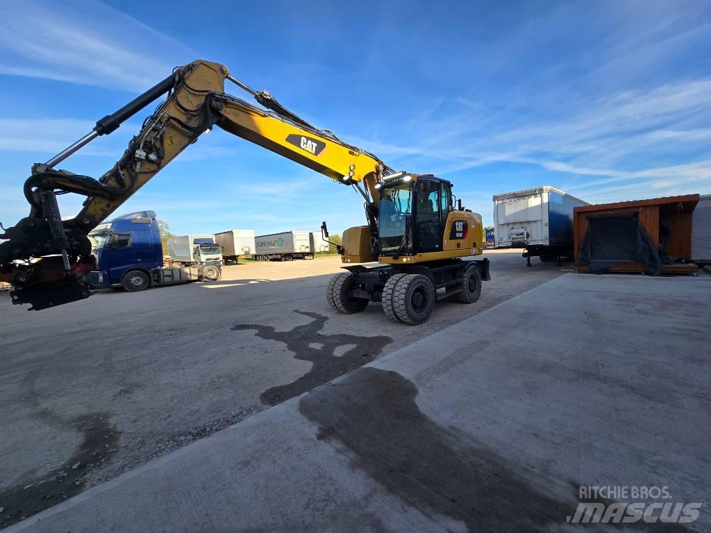 CAT 318 حفارات بعجل