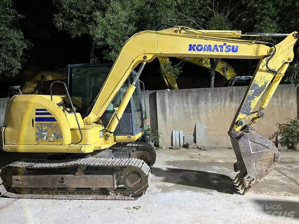 Komatsu PC 70-8 حفارات زحافة