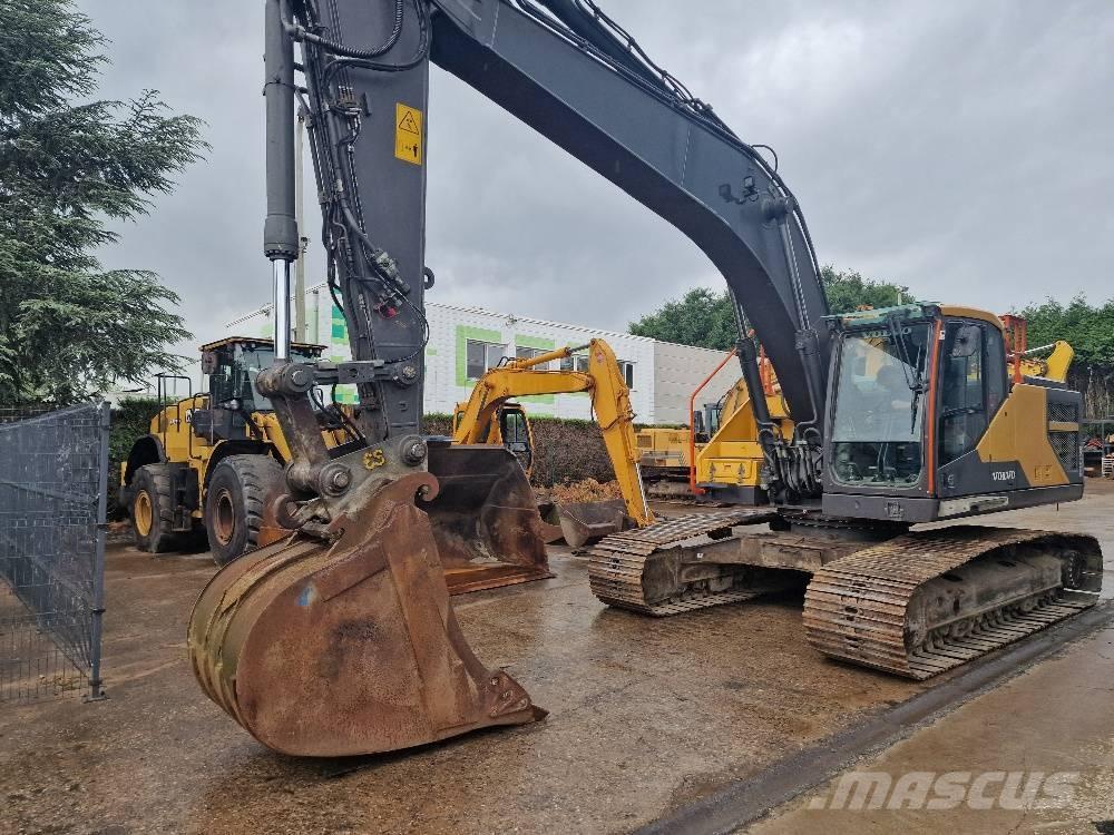 Volvo EC 250EL حفارات زحافة