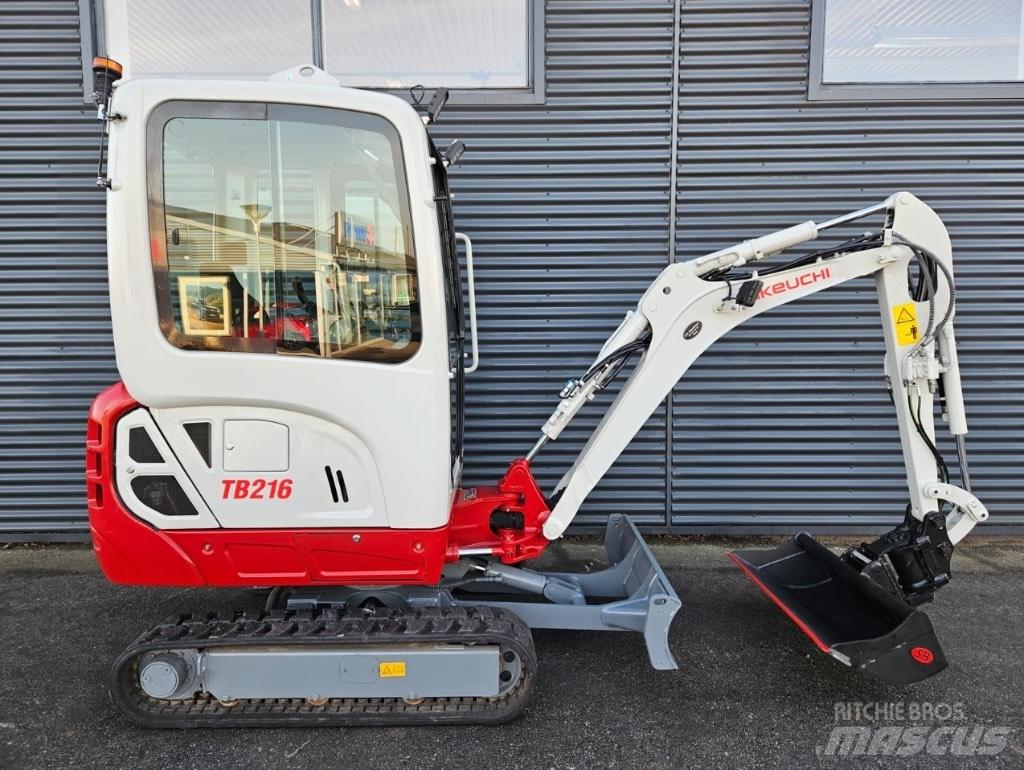 Takeuchi TB 216 حفارات صغيرة أقل من 7 طن (حفارات صغيرة)