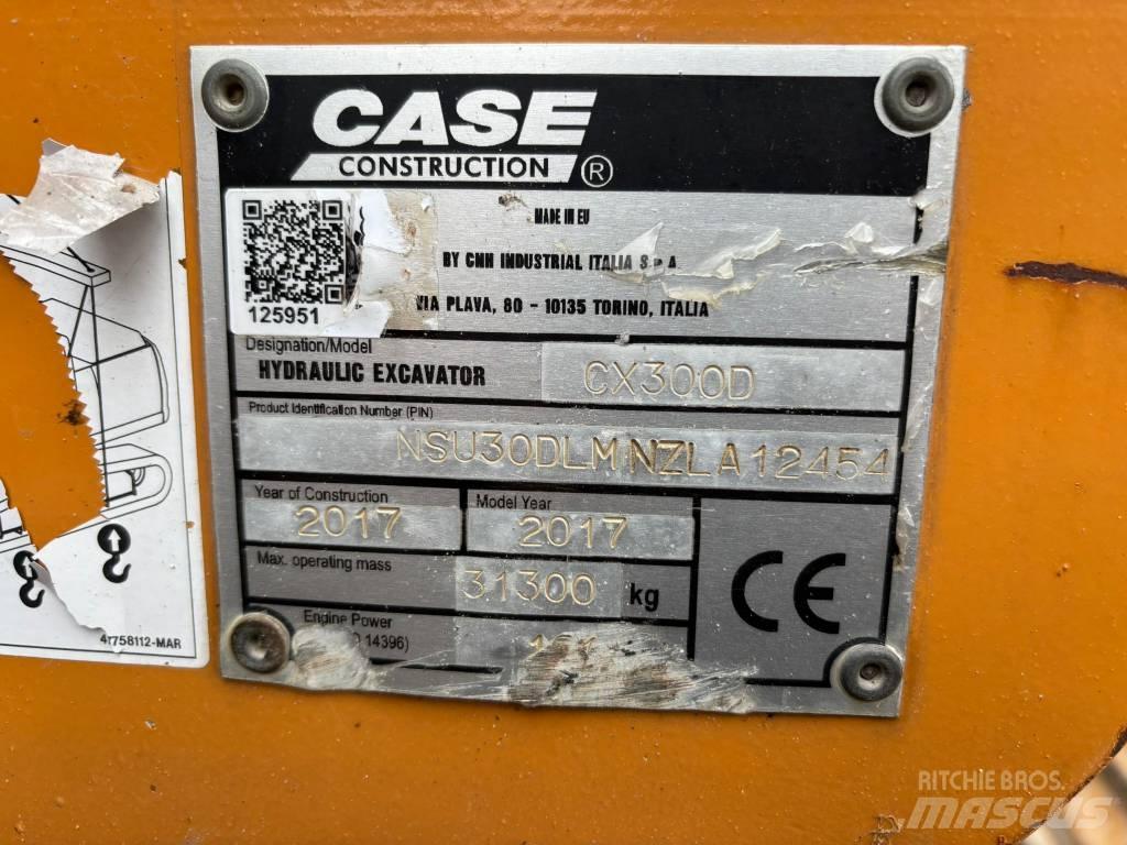 CASE CX300D حفارات زحافة