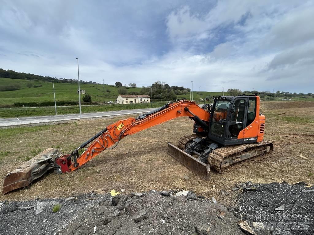 Doosan DX 140 حفارات زحافة
