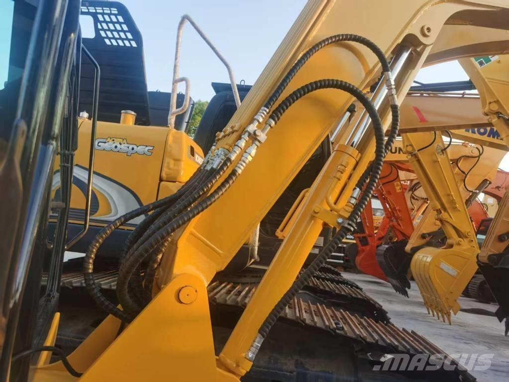 Komatsu PC 56 حفارات زحافة