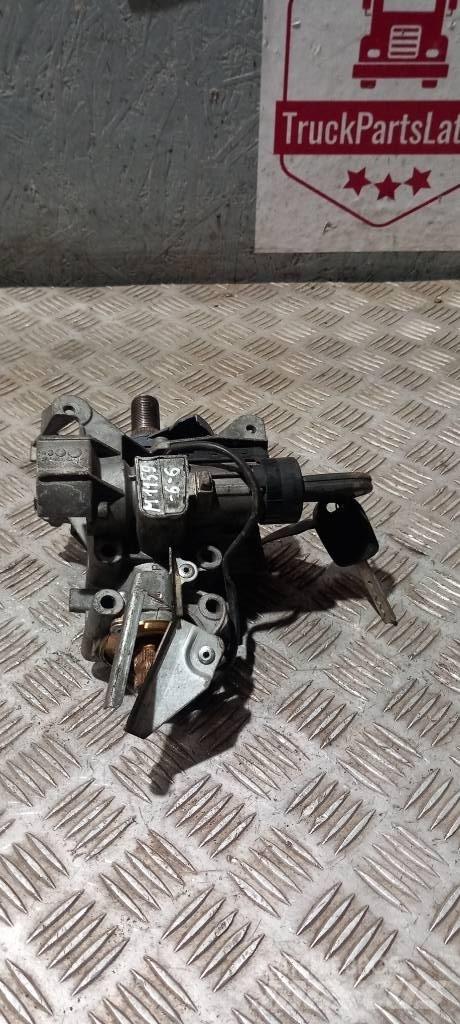 MAN TGX    81255016035 كابينة والداخلية