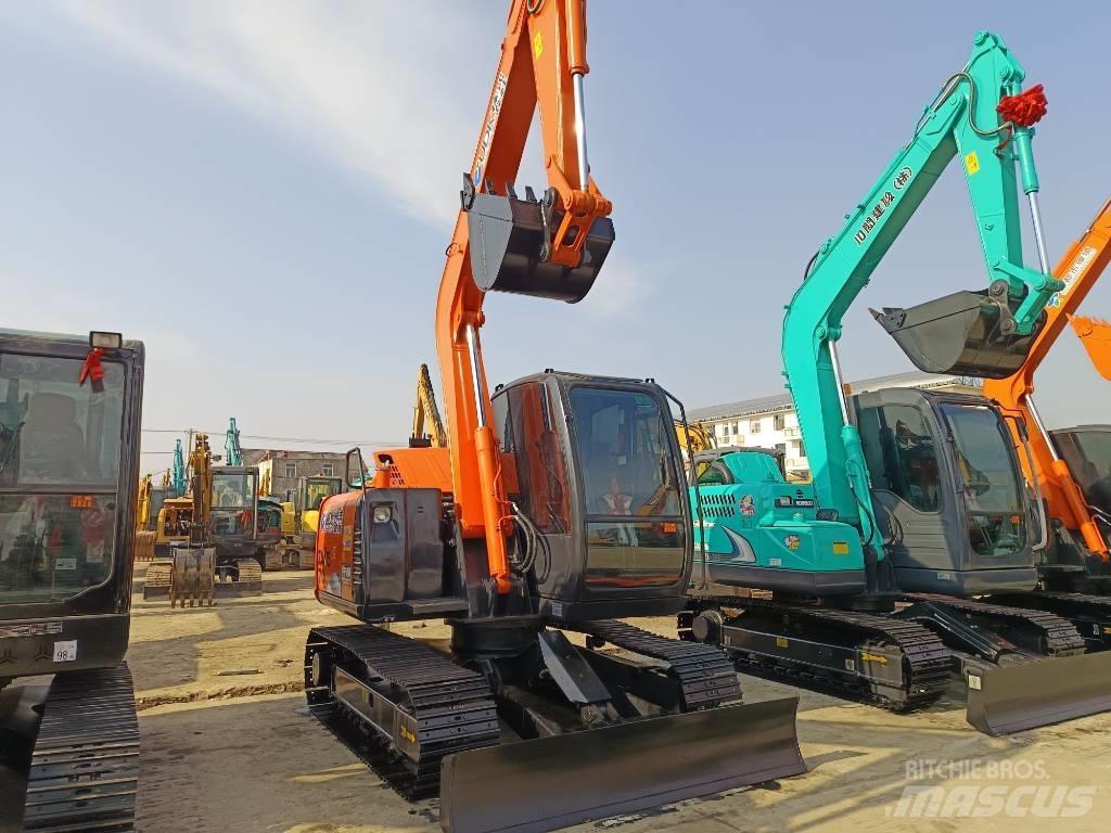 Hitachi ZX 70 حفارات وسط 7 طن - 12 طن