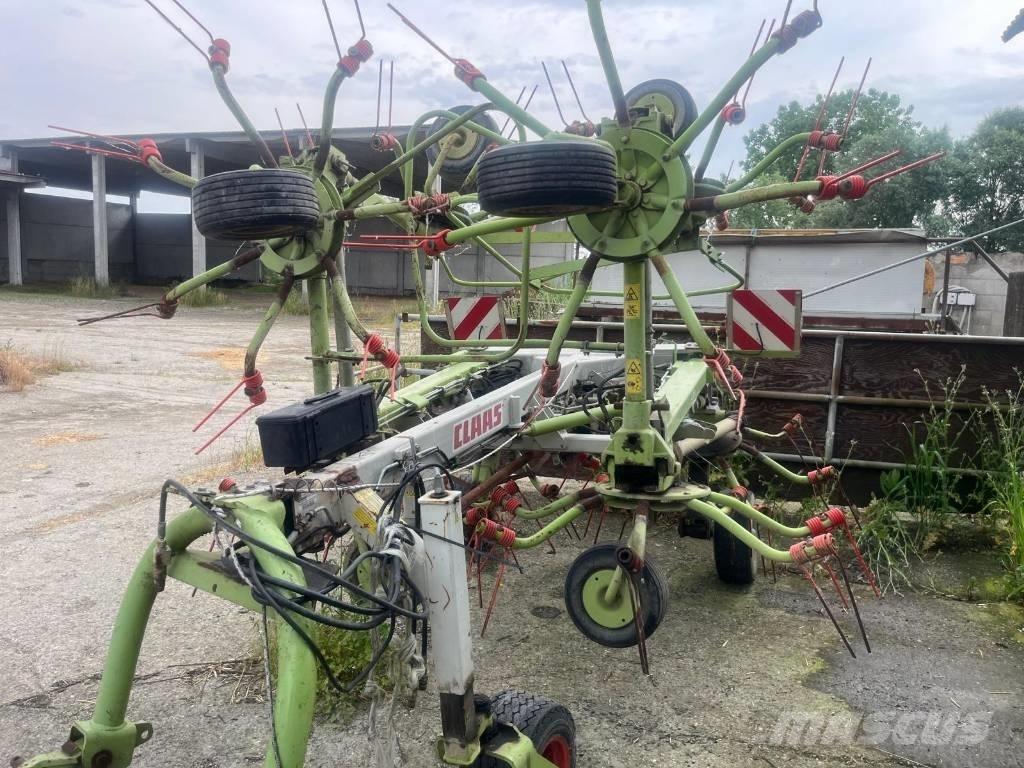 CLAAS Volto 1050 T مكابس وميبسات التبن