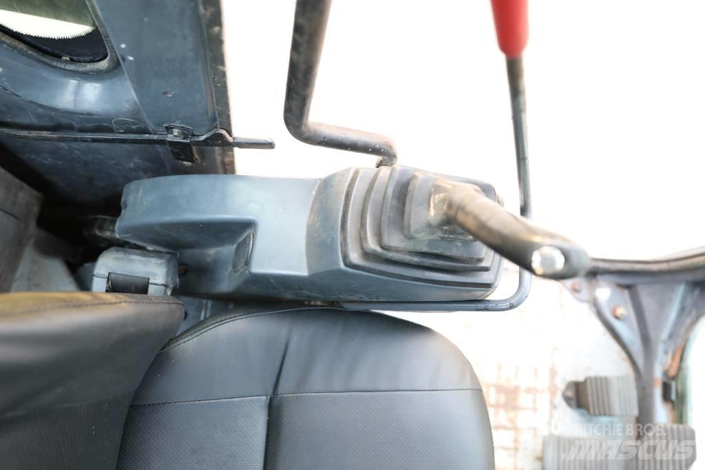Kobelco SK 130 LC حفارات زحافة