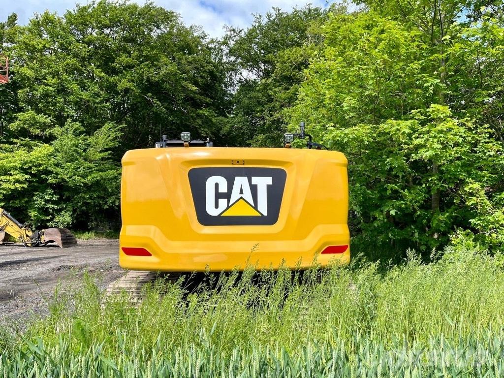 CAT 323 Nextgen حفارات زحافة