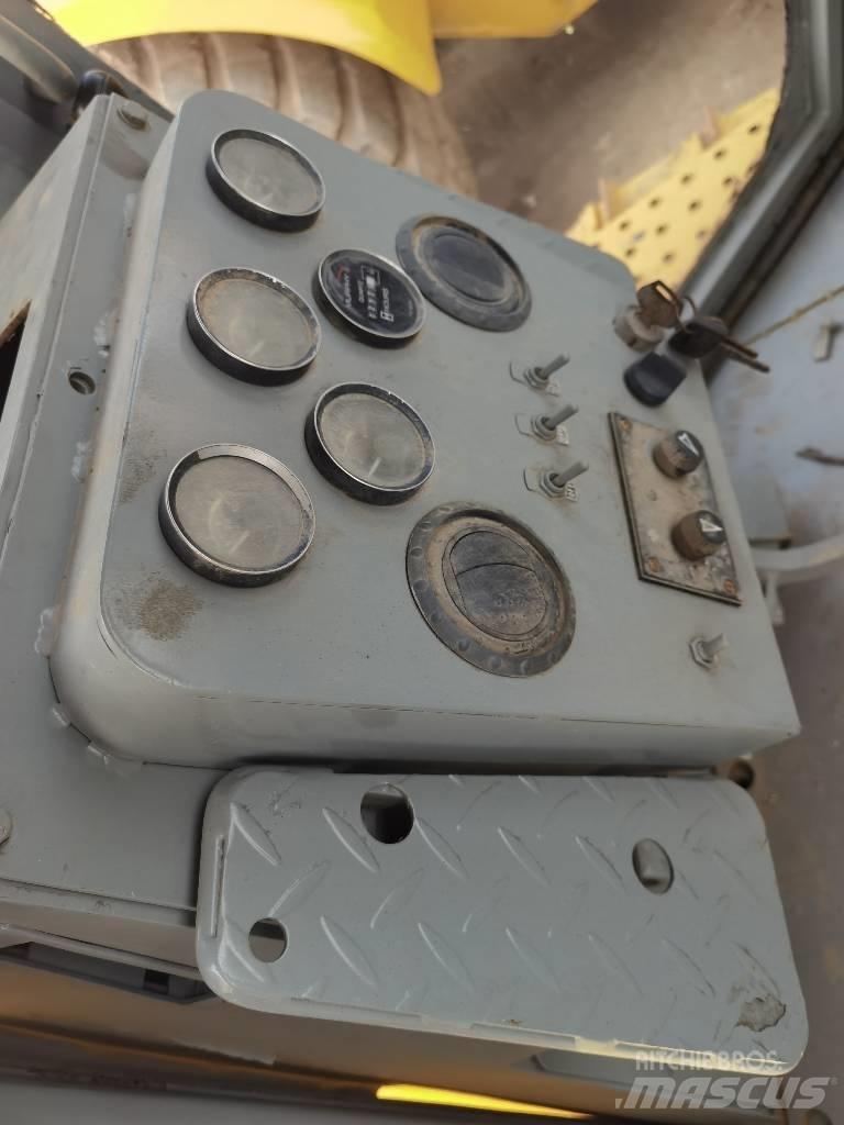 CAT D 6 G بلدوزرات مجنزرة