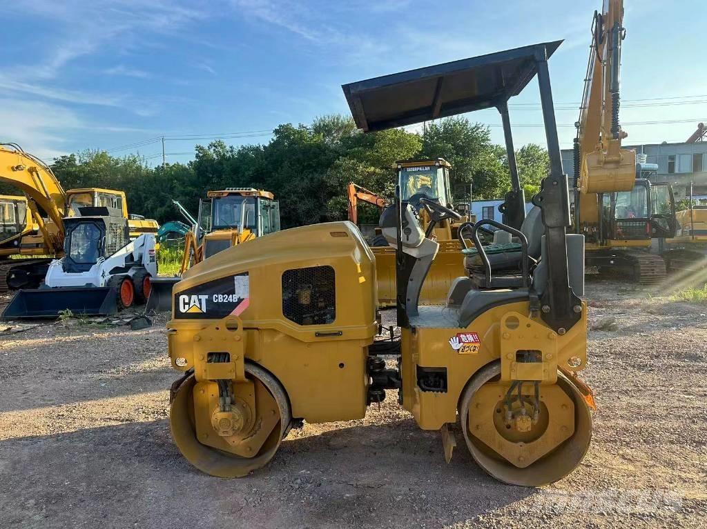 CAT CB 24 B مداحل ثنائية الاسطوانة