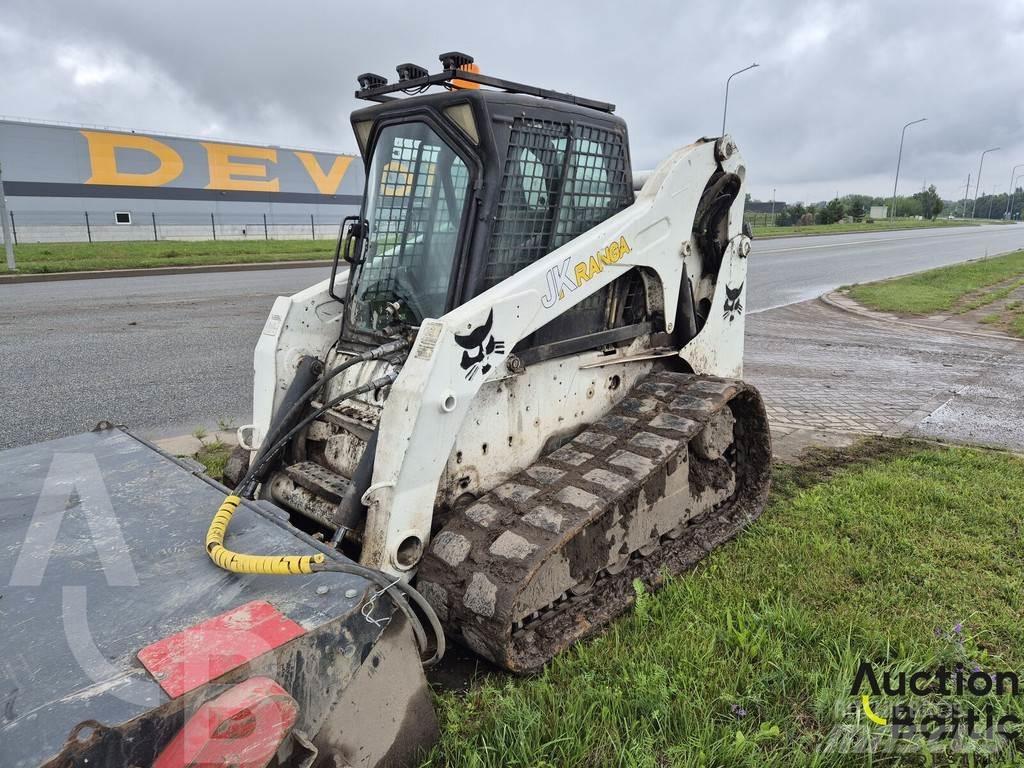 Bobcat T 320 لوادر زحافة