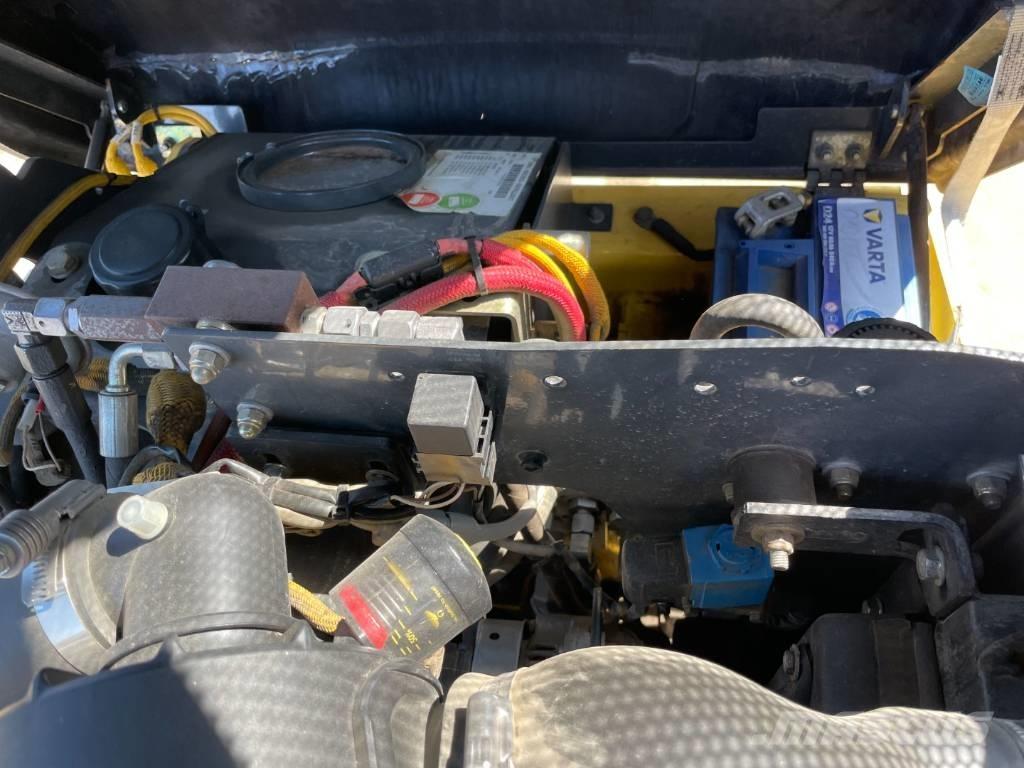 Bomag BW 100 AC-5 مداحل مزدوجة