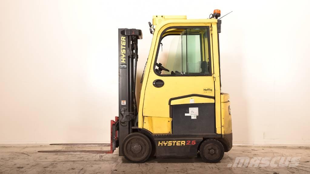 Hyster E2.5XN-80 شاحنات ذات رافعات شوكية تعمل بالكهرباء