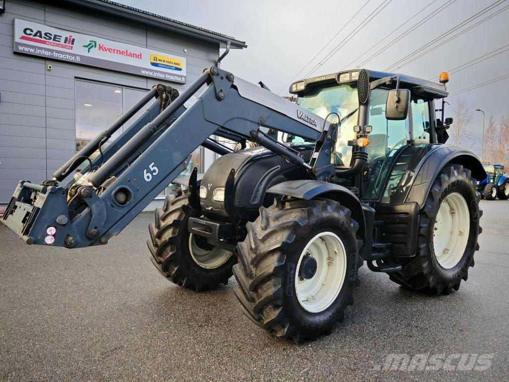 Valtra N 142 Versu الجرارات
