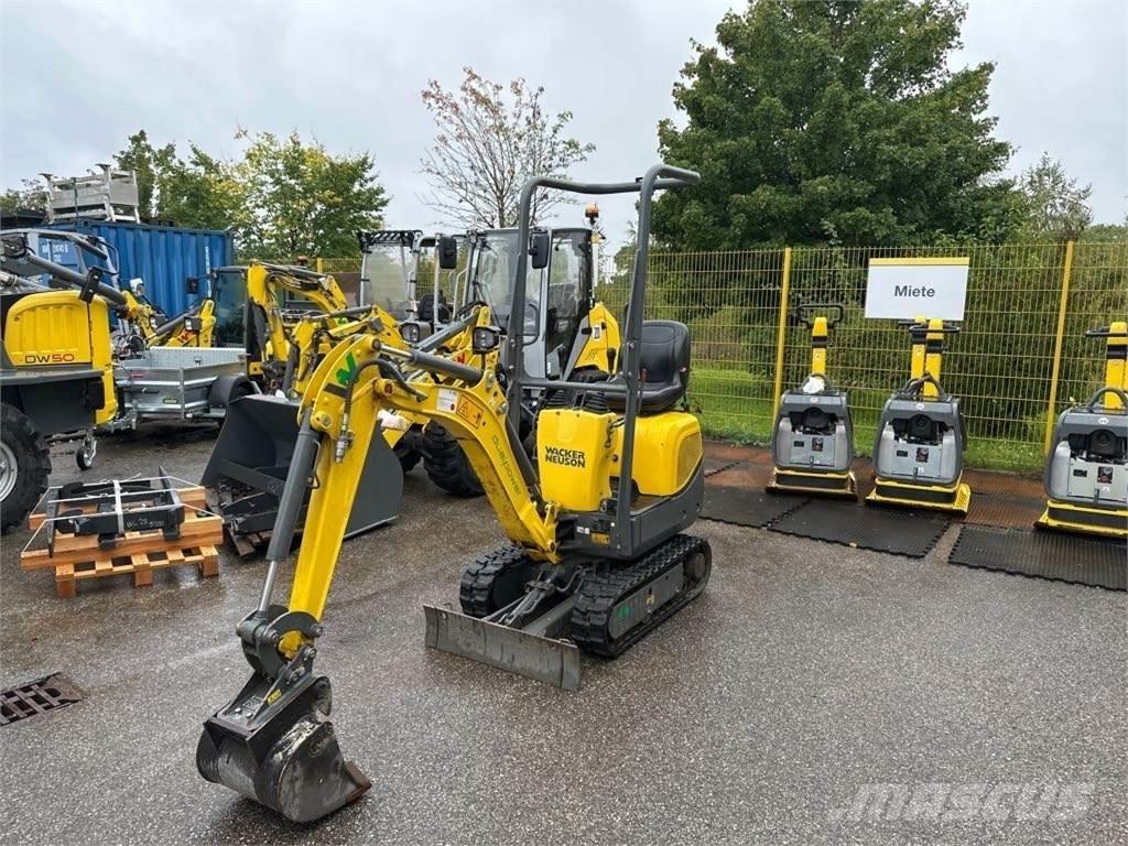 Wacker Neuson 803 حفارات زحافة