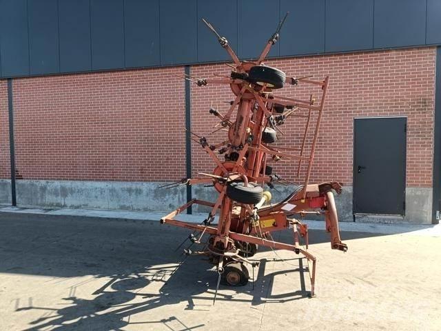 Kuhn GF8501 MH مكابس وميبسات التبن