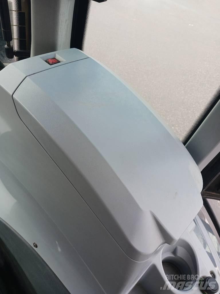 Valtra T 194 Versu الجرارات