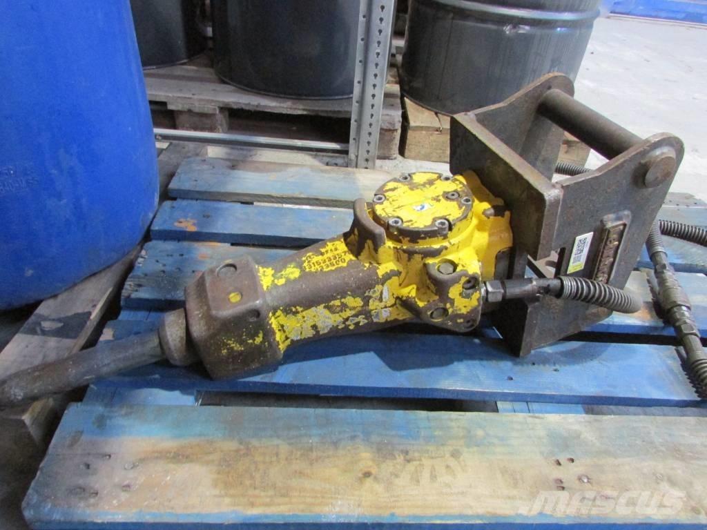 Atlas Copco SB 52 مطارق / كسارات
