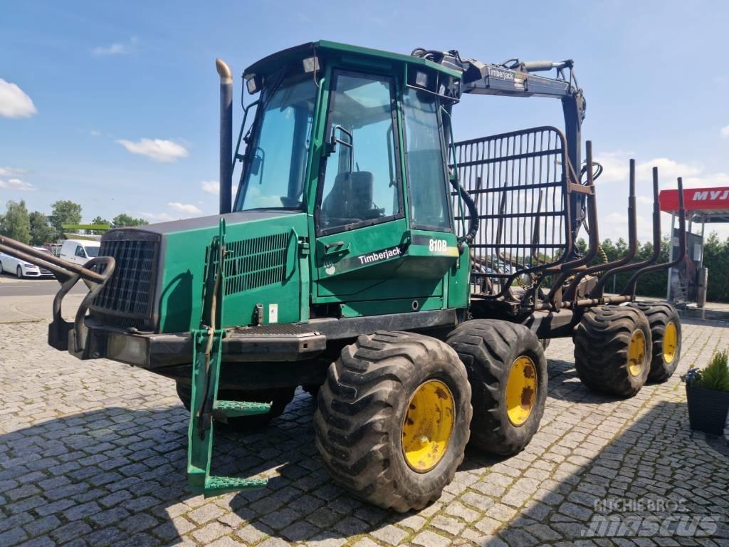 Timberjack 810 B شاحنات