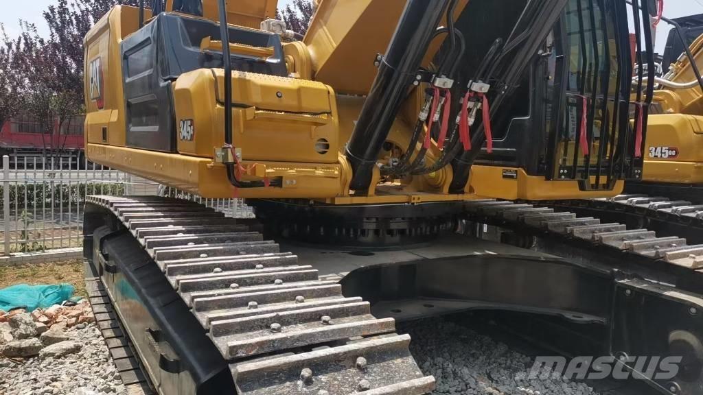 CAT 345GC حفارات زحافة