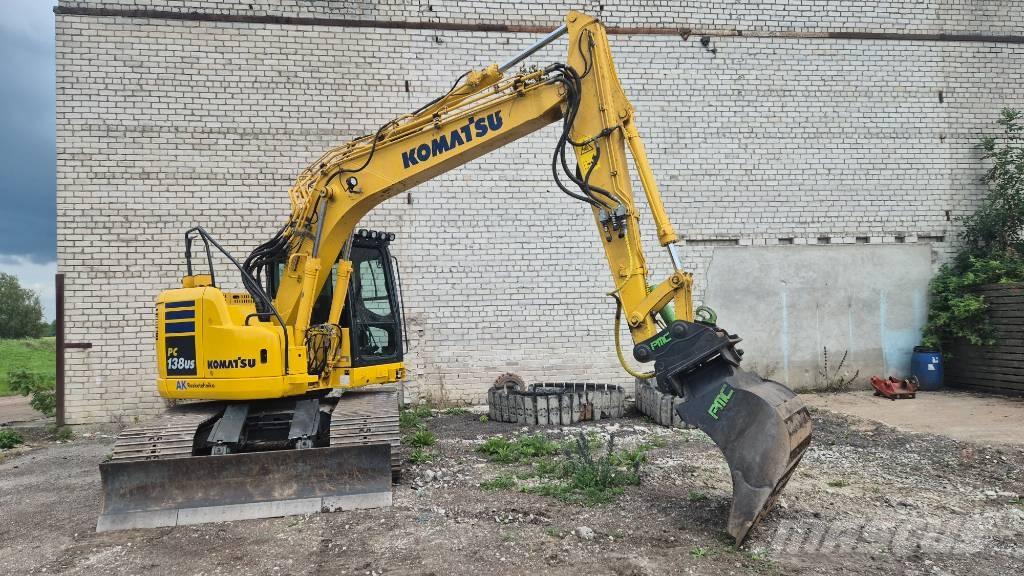 Komatsu PC 138 US-10 حفارات زحافة