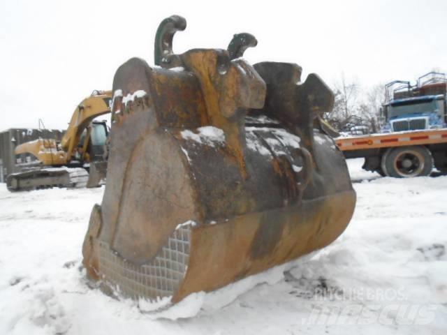 CAT 320 C L حفارات زحافة