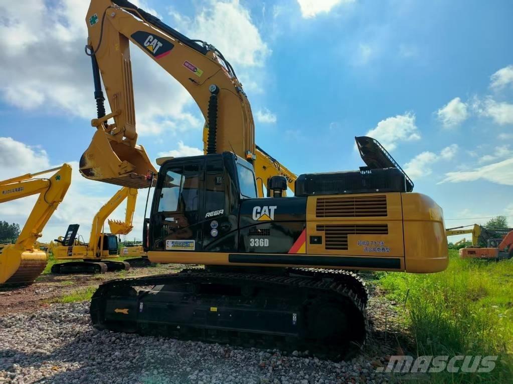 CAT 336 D حفارات زحافة