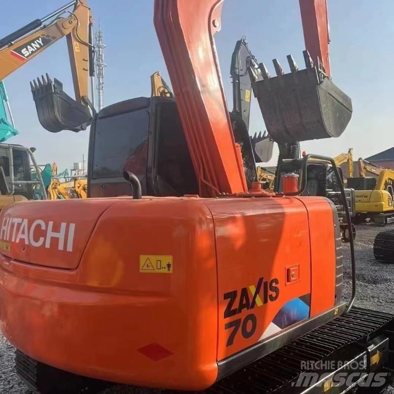 Hitachi ZX 70 حفارات صغيرة أقل من 7 طن (حفارات صغيرة)