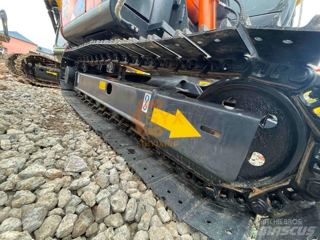 Hitachi ZX 70 حفارات وسط 7 طن - 12 طن