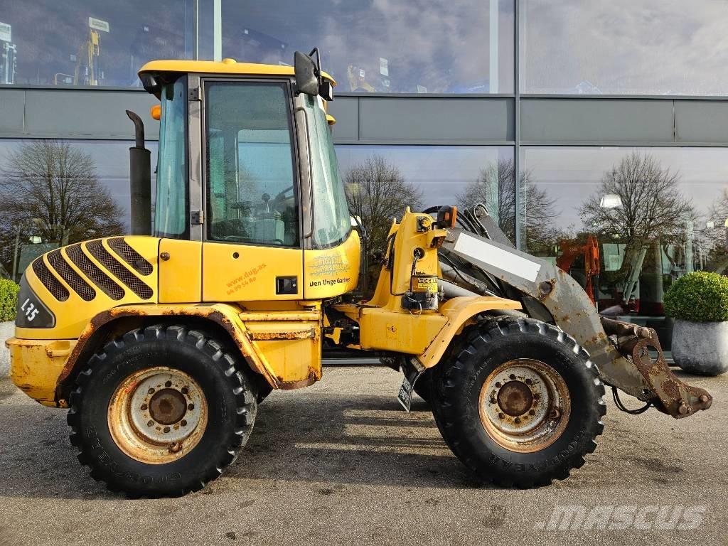 Volvo L 35 لوادر بعجل