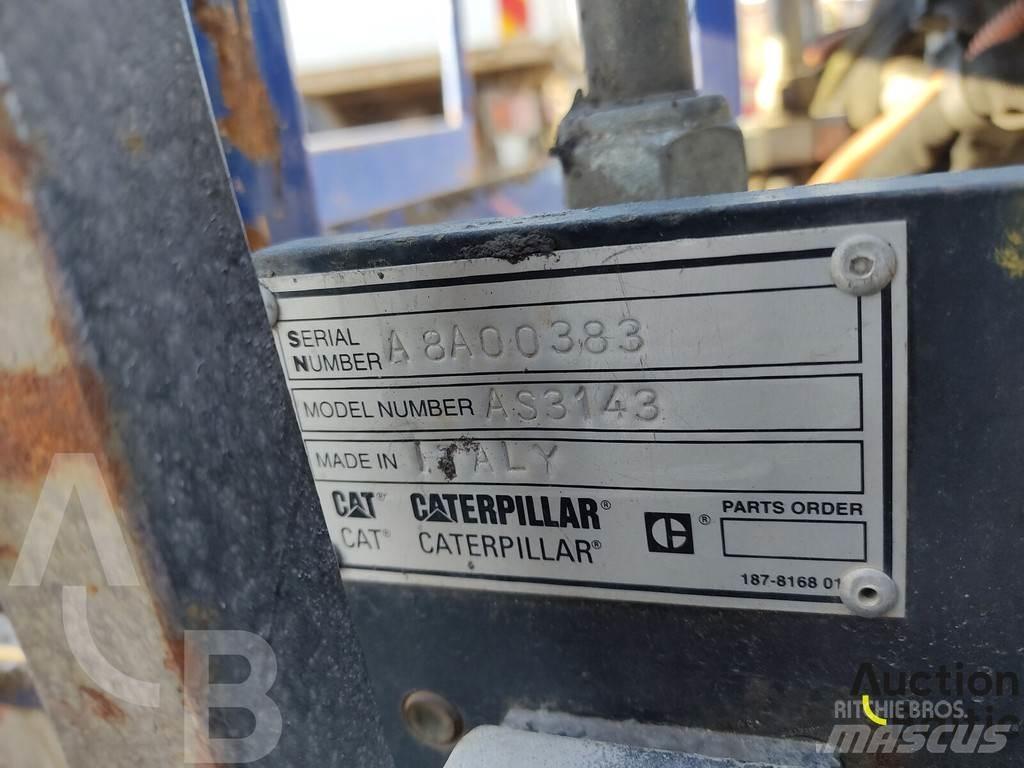 CAT AP 255 E معدات السفلتة