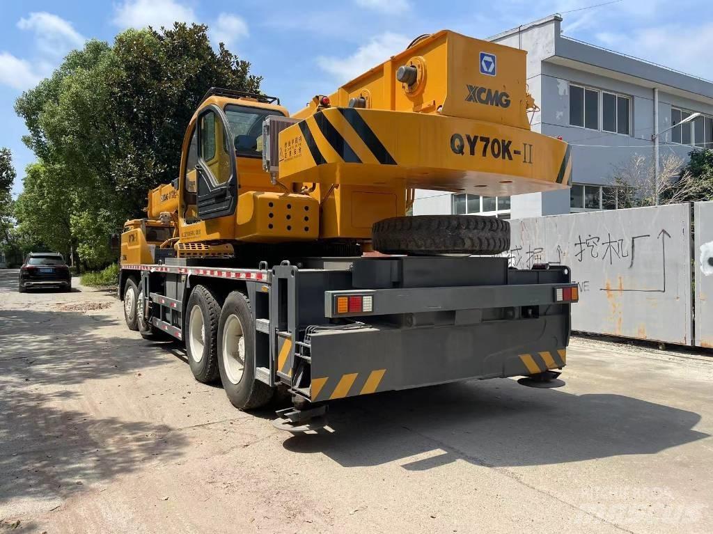 XCMG QY70K-II المصاعد والرافعات المادية