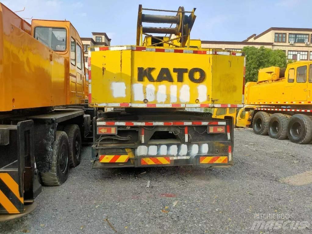 Kato NK 400 E-3 رافعات صالحة لكل أنواع الطرق