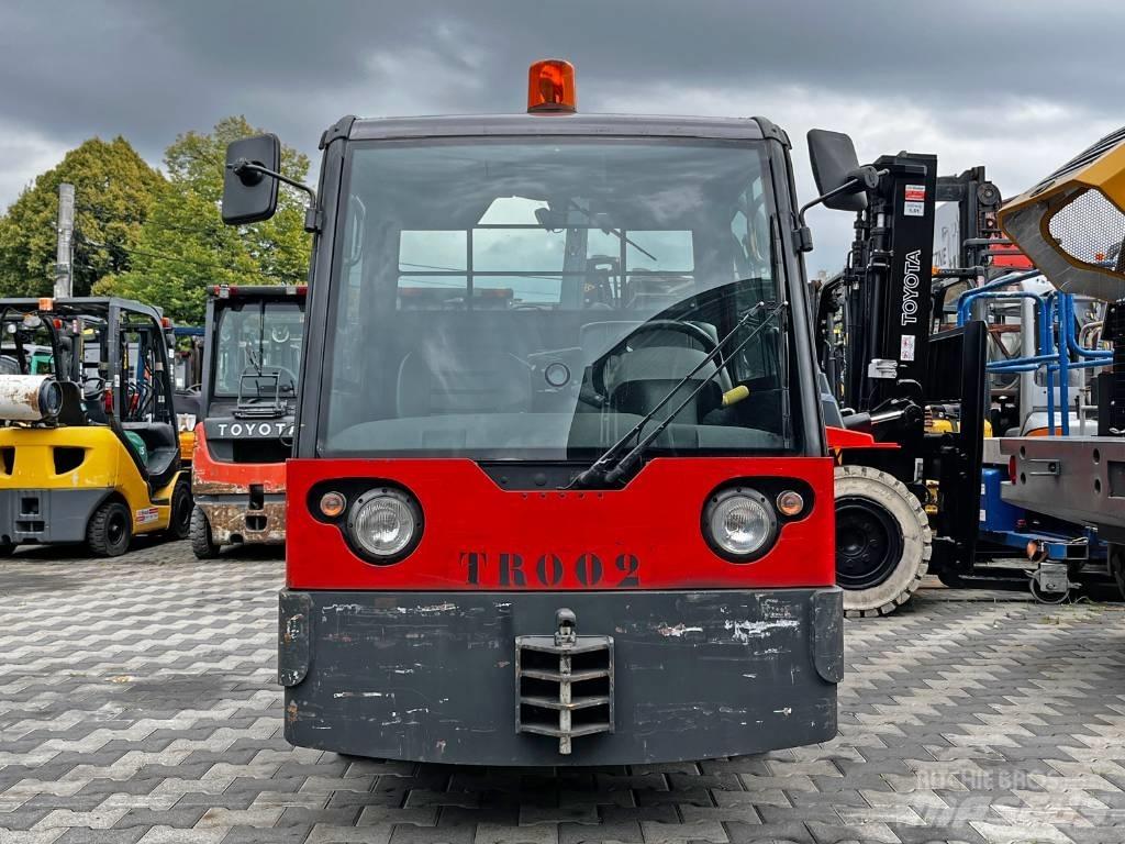 Linde P 250 شاحنة قاطرة