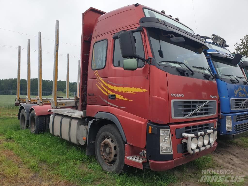 Volvo FH 520 شاحنات أشجار