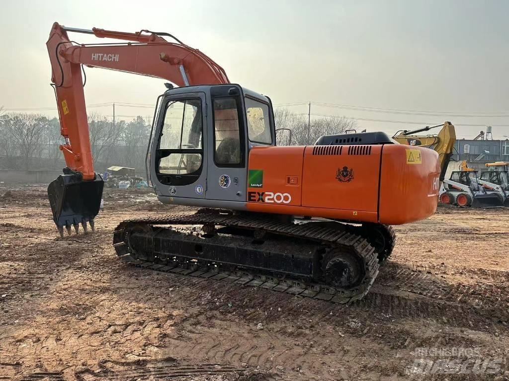 Hitachi EX 200 حفارات زحافة