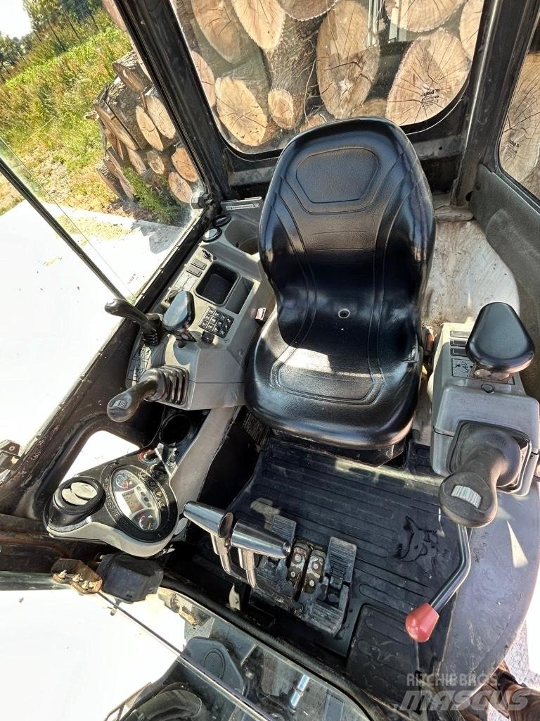 Bobcat E 25 حفارات صغيرة أقل من 7 طن (حفارات صغيرة)
