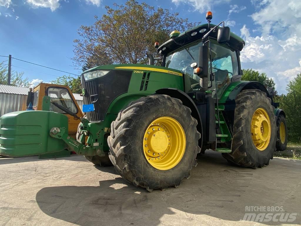 John Deere 7250 R الجرارات