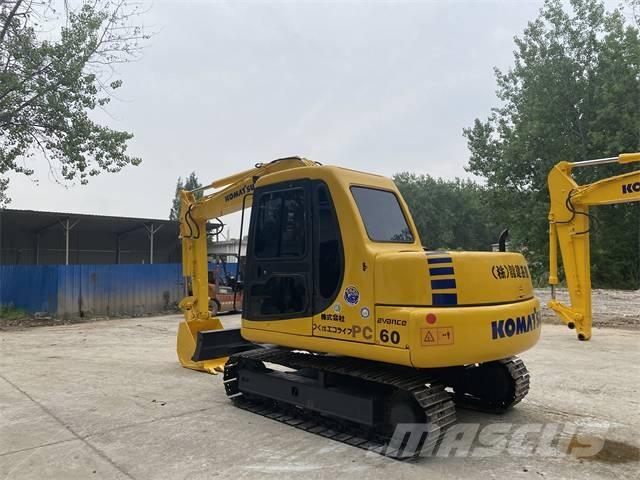 Komatsu PC 60-7 حفارات زحافة