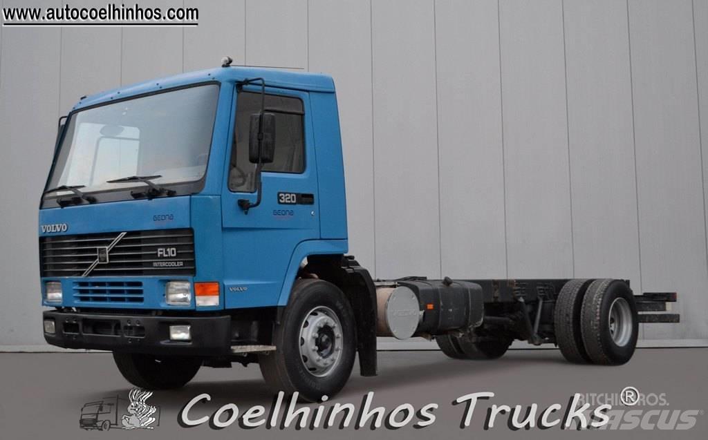 Volvo FL 10 320 شاحنات بمقصورة وهيكل