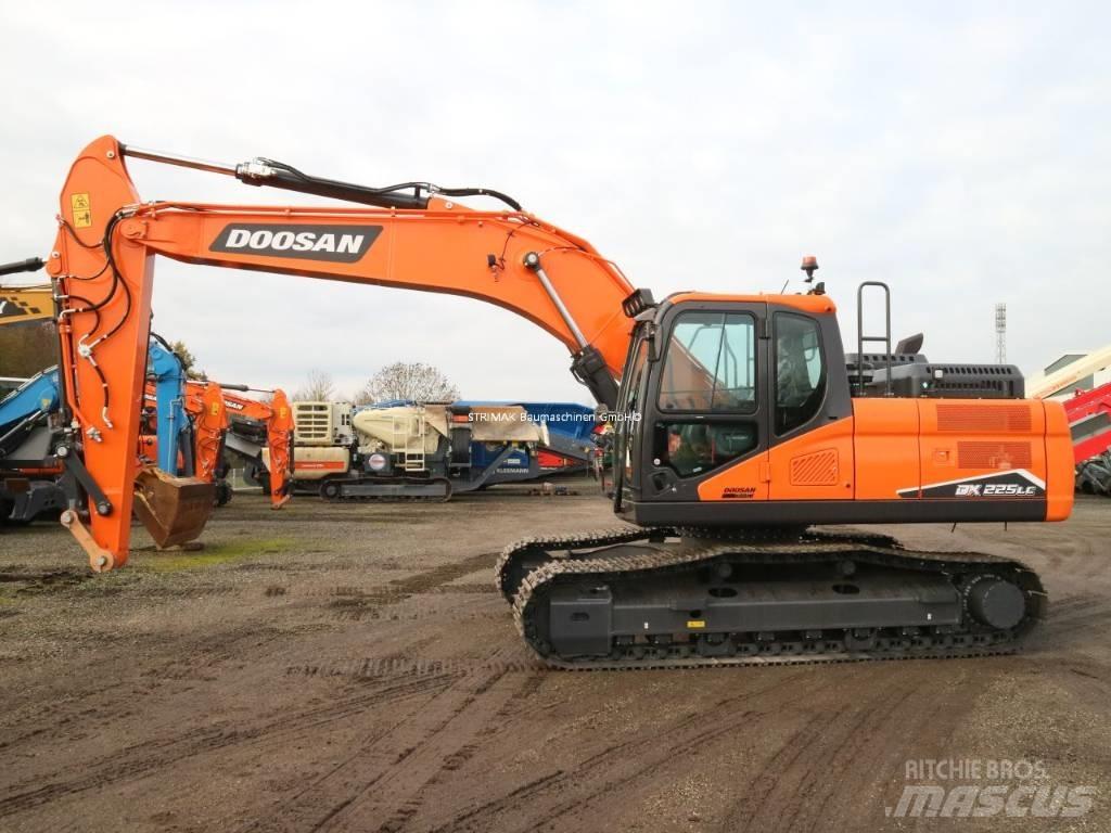 Doosan DX 225 LC-7 حفارات زحافة