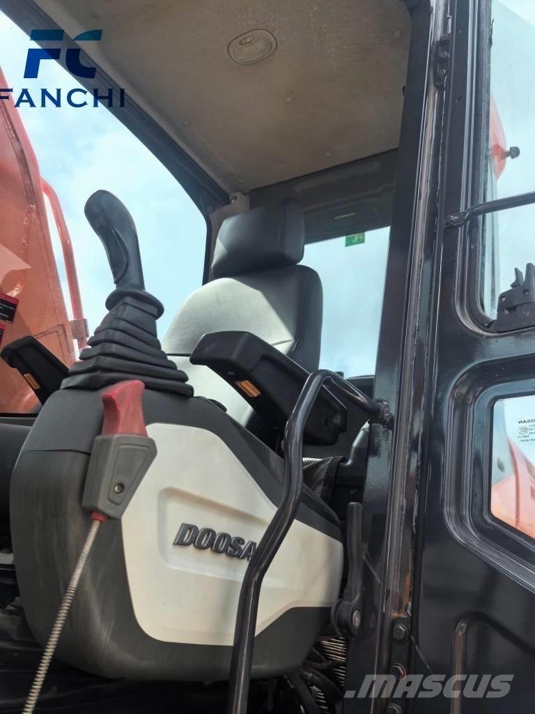Doosan DX 360 LC حفارات زحافة
