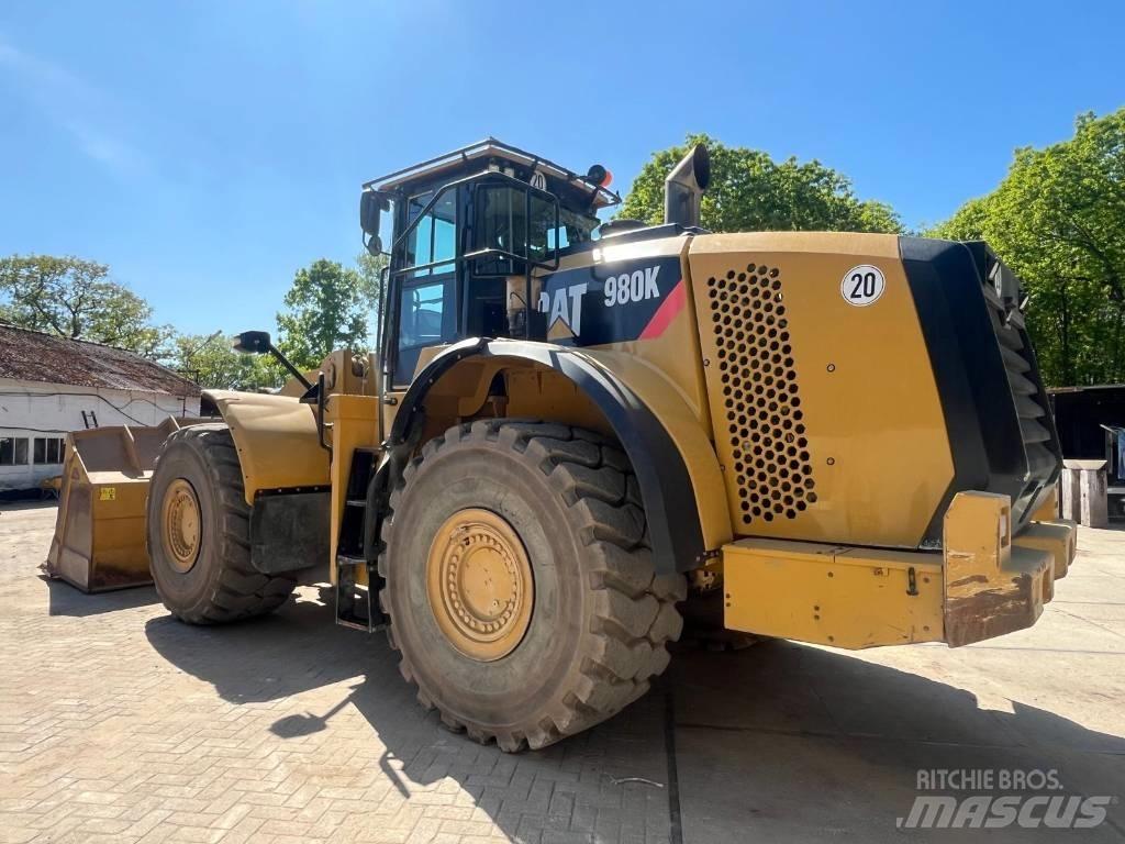 CAT 980 K  q coupler لوادر بعجل