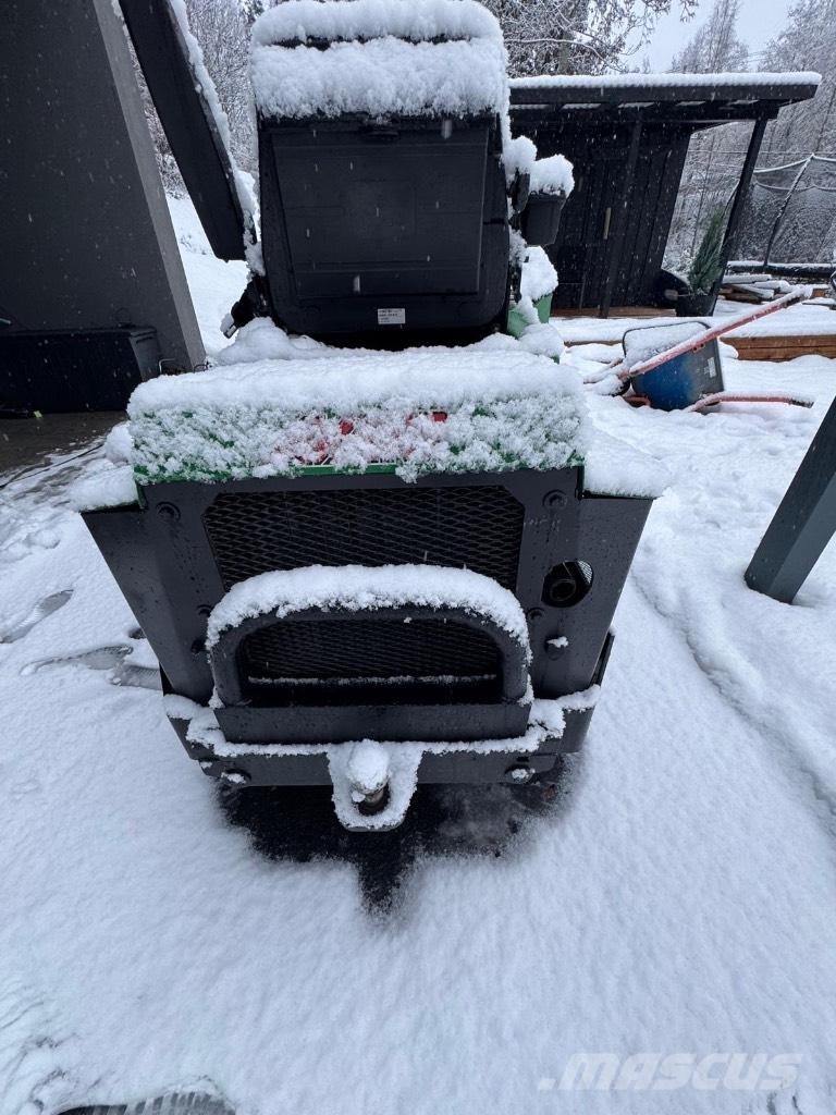 Avant 520+ لوادر صغيرة