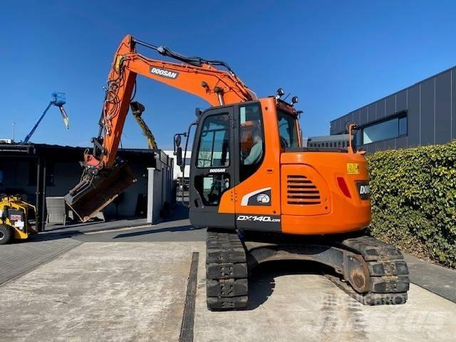 Doosan DX140 LCR-5 حفارات زحافة